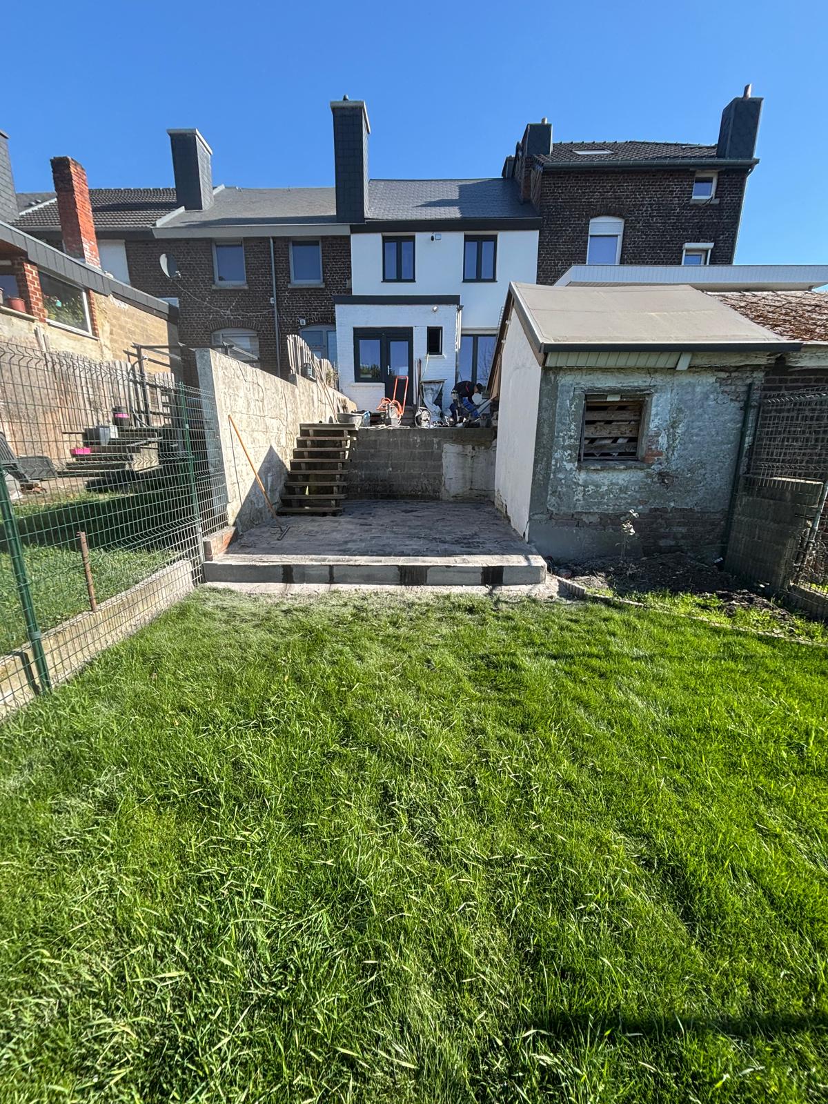 Terrasse et aménagement extérieur après les travaux