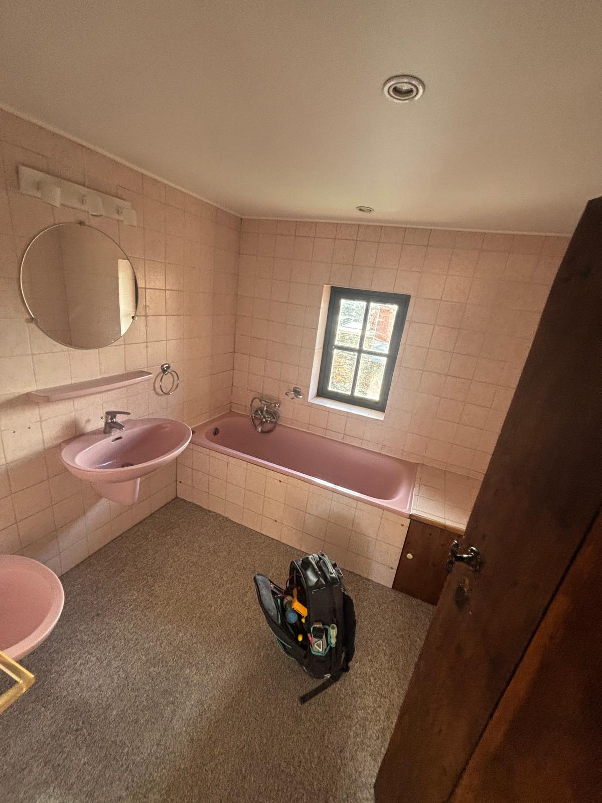 Rénovation complète d’une salle de bain avant les travaux