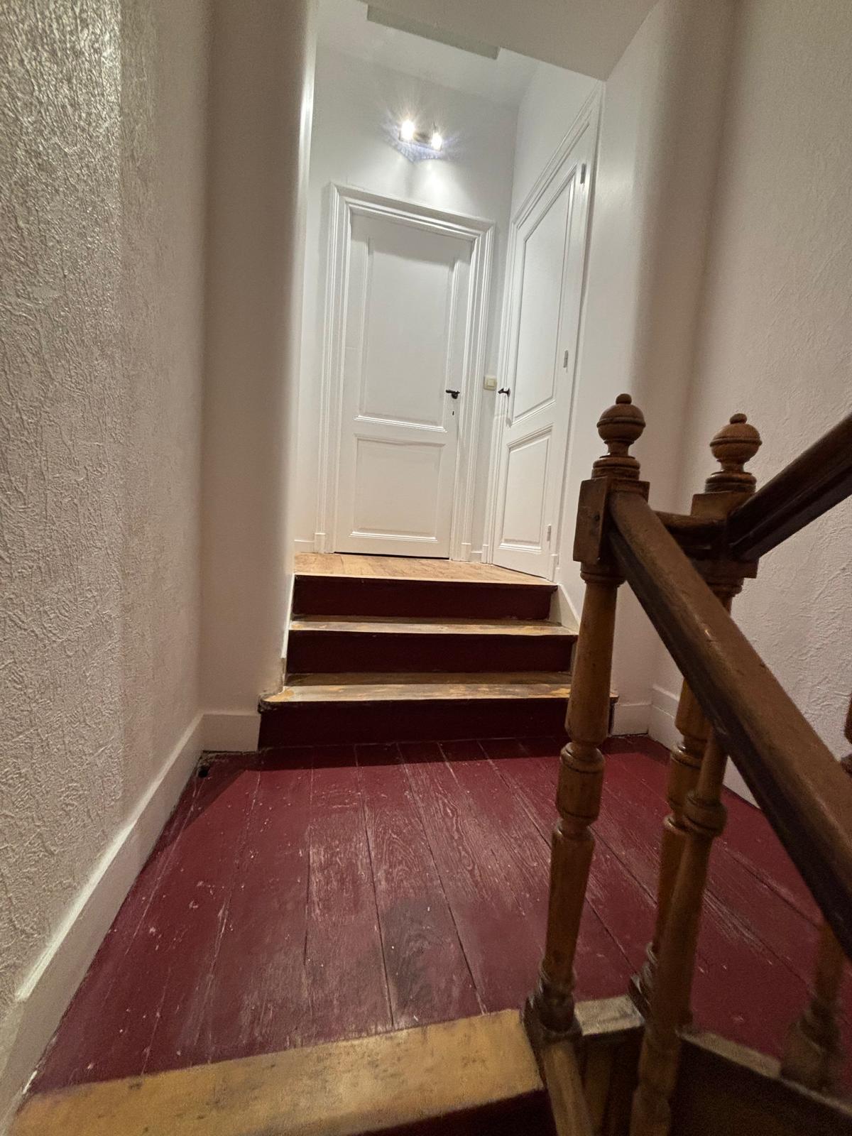 Cage d’escalier avant finition - réalisation T-Construct